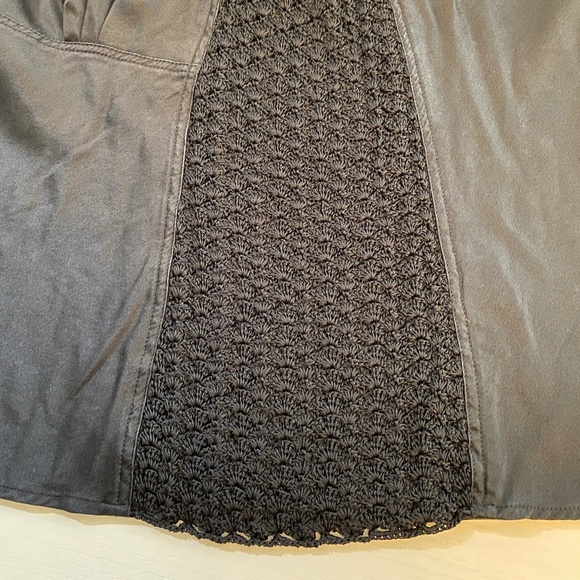 Lafayette 148 Silk Tank Top with Crochet Black Size 8 - Picture 5 of 10